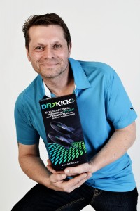 Gewinnspiel & im Test: DRYKICK – Schuhtrockner mit UV-Licht DryKick_Presse02_white